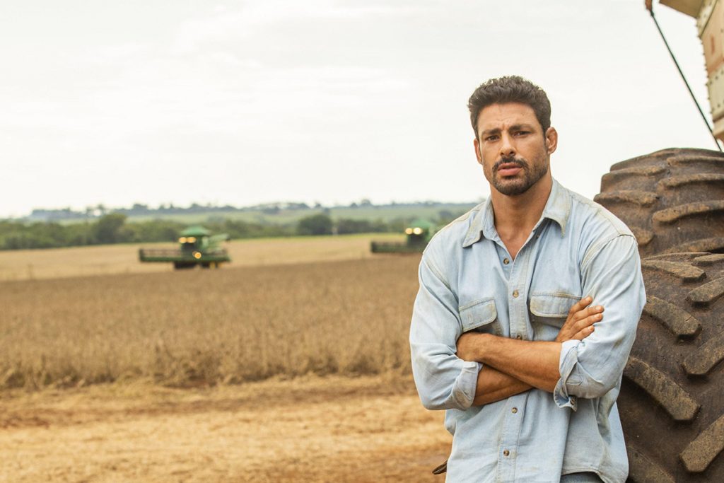 Caio (Cauã Reymond) em Terra e Paixão