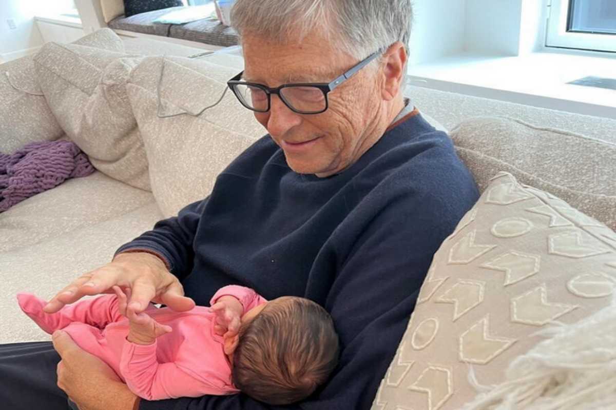 Bill Gates com a neta