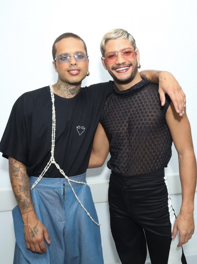 Vitão e Gabriel Santana na SPFW