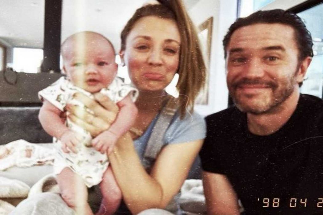 Kaley Cuoco faz confissão sobre a maternidade