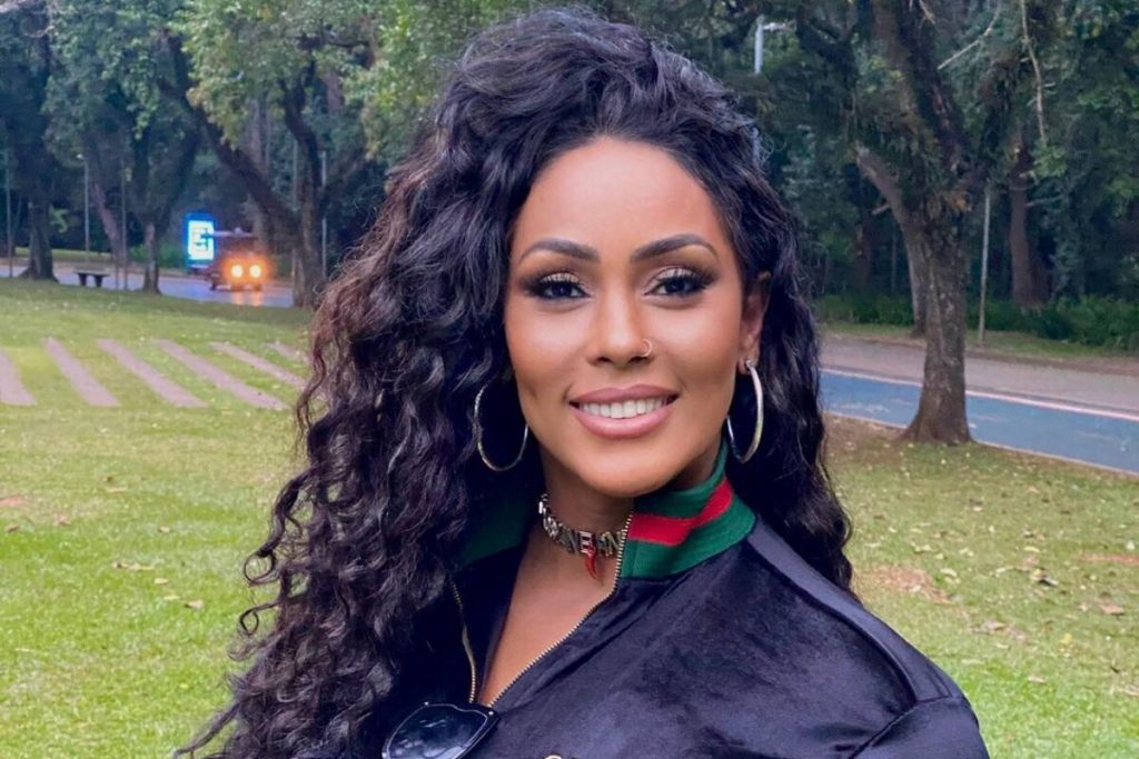 Rosiane Pinheiro entra para o OnlyFans e recria capa da Playboy