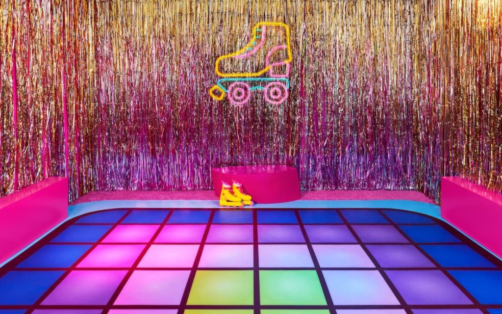 Casa da Barbie: uma pista de patinação disco,