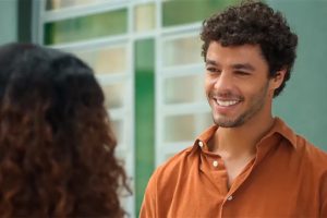 eduardo (matheus abreu) e jenifer (bella campos) em vai na fé