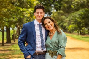 Daniel (Johnny Massaro) e Irene (Gloria Pires) em Terra e Paixão