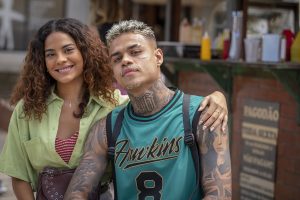 Jenifer (Bella Campos) e Hugo (Mc Cabelinho) em Vai Na Fé