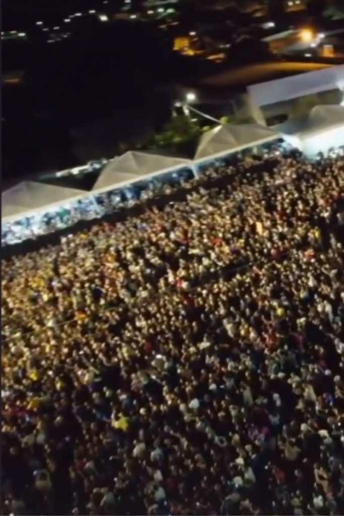 Público do show de Roberto Carlos em Trindade, Goiânia