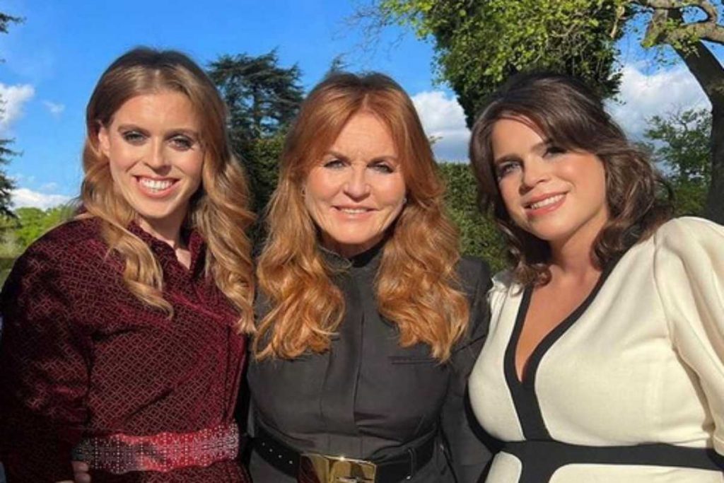 Princesa Beatrice, Sarah Ferguson e Princesa Eugenie