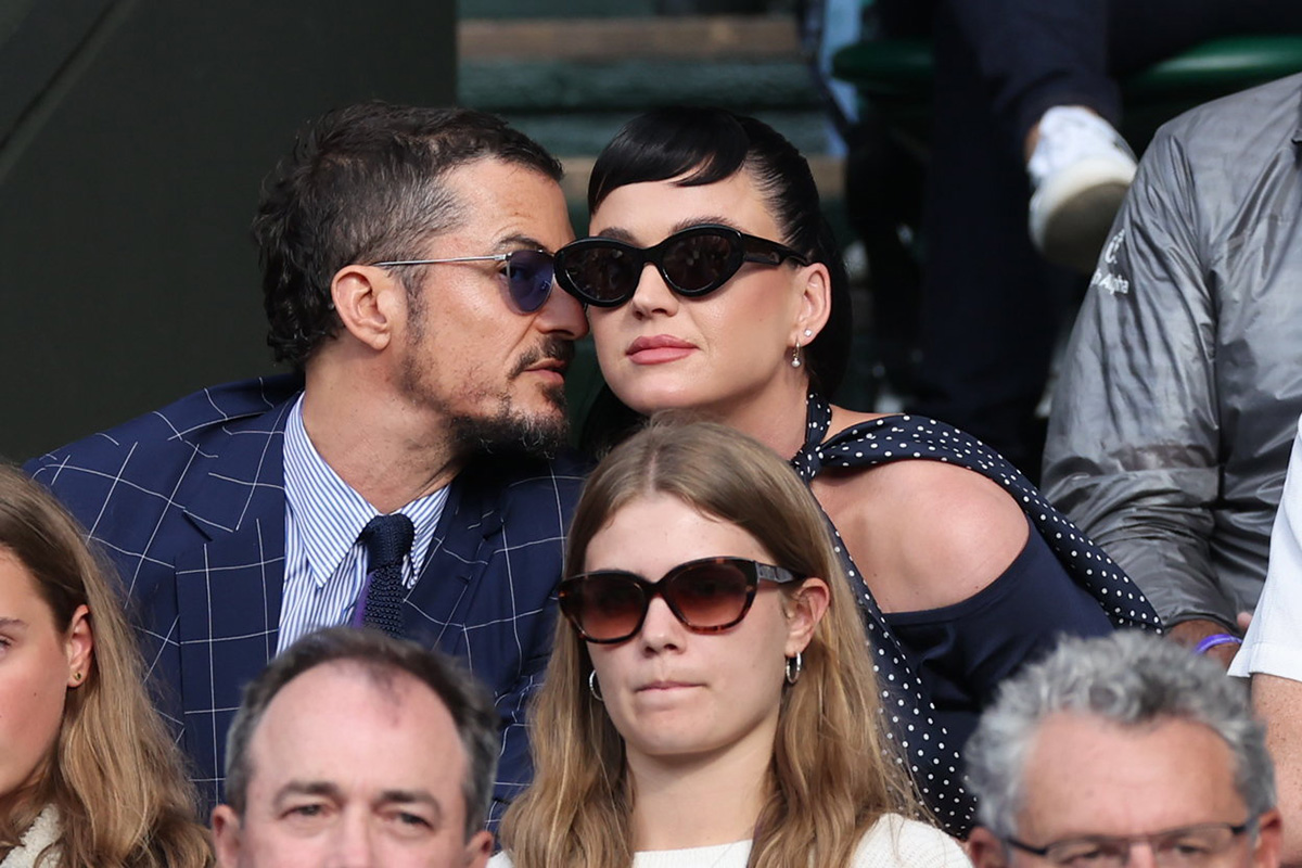 Katy Perry e Orlando Bloom assistiram a um jogo de tênis juntinhos