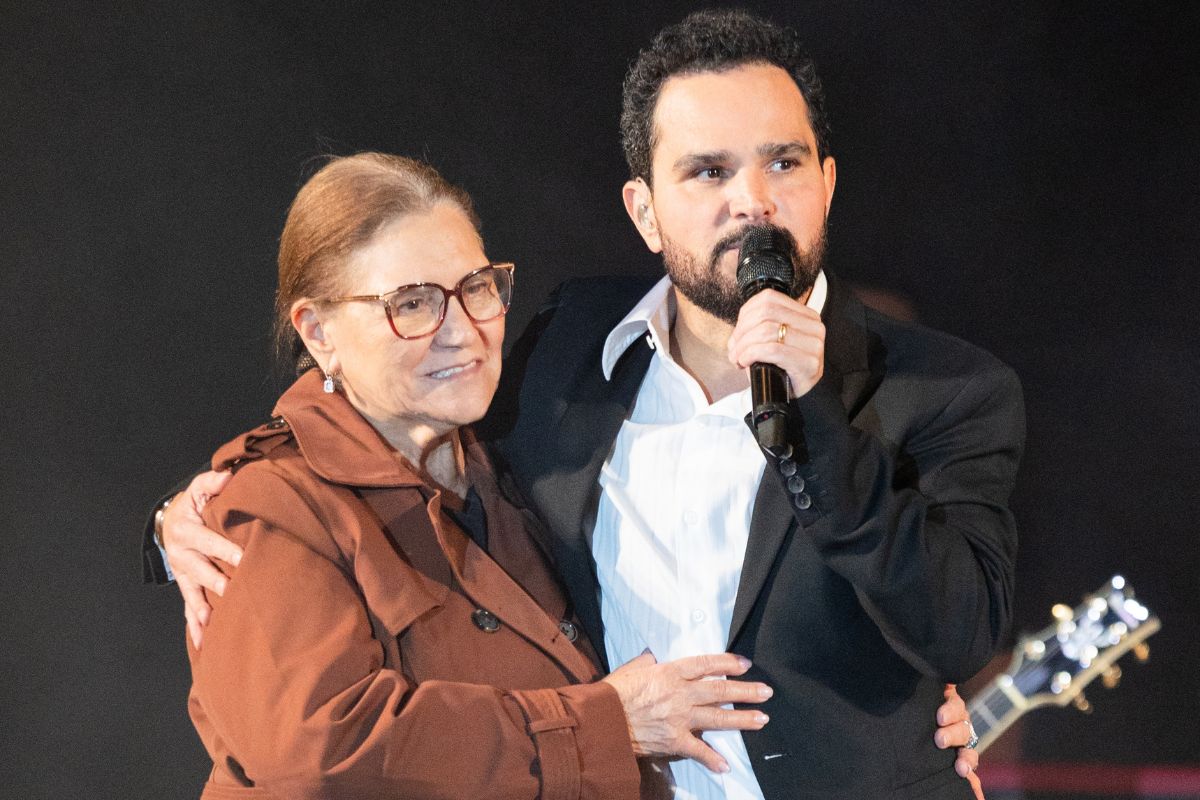Luciano Camargo com a mãe