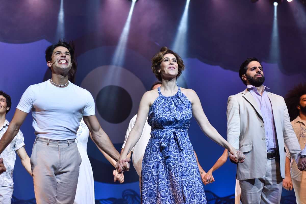 Famosos prestigiam musical 'Mamma Mia'. Fotos! - OFuxico