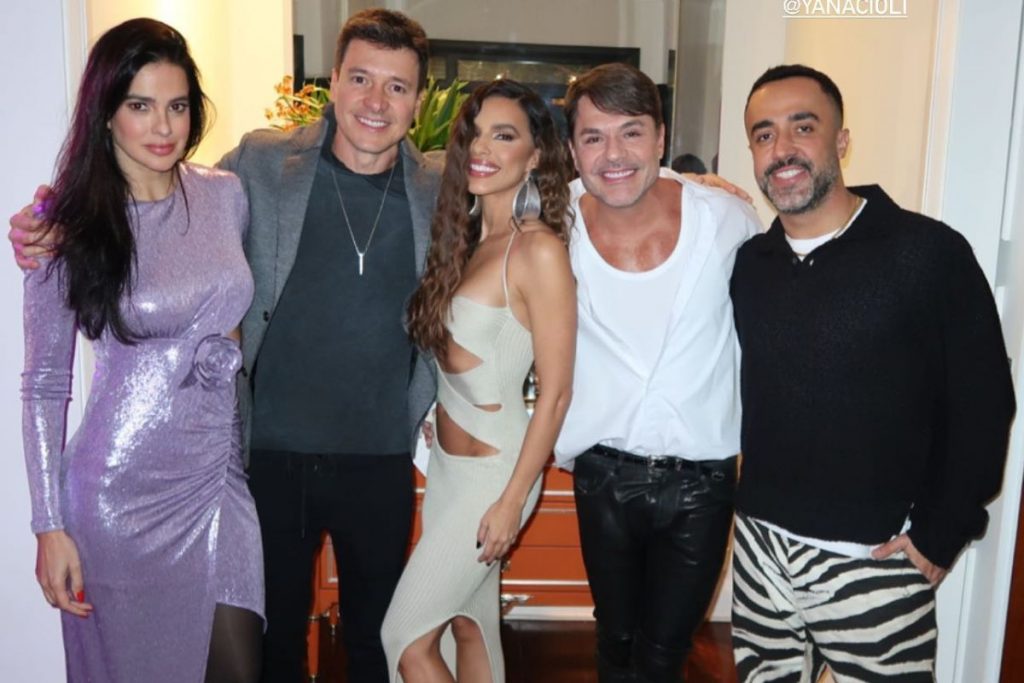 Mariana Rios com Vera Viel, Rodrigo Faro, Danilo Faro e Yan Acioli