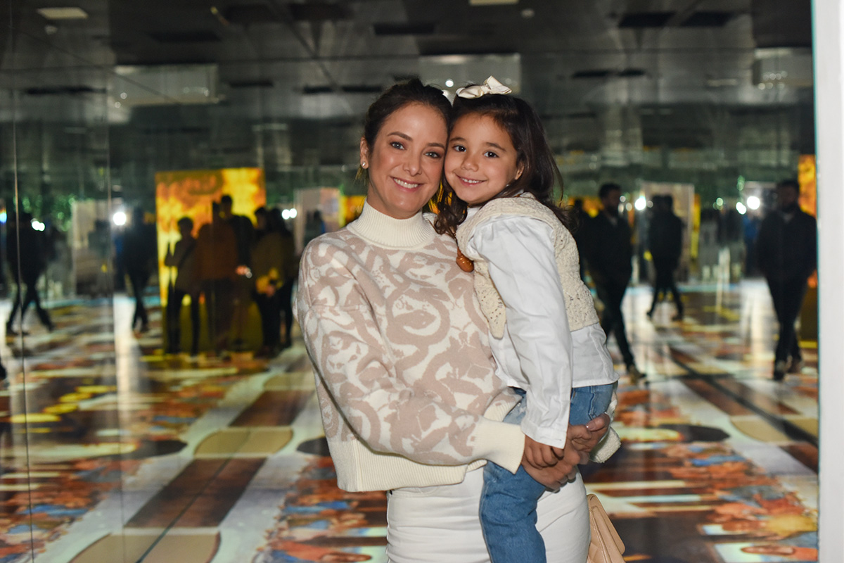 Ticiane Pinheiro com a filha Manuella