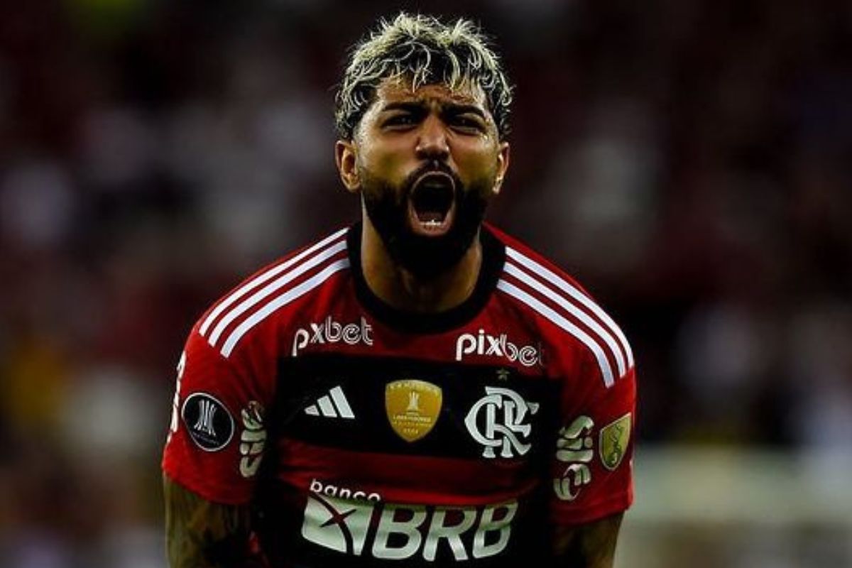 Gabigol comemorando gol no Flamengo