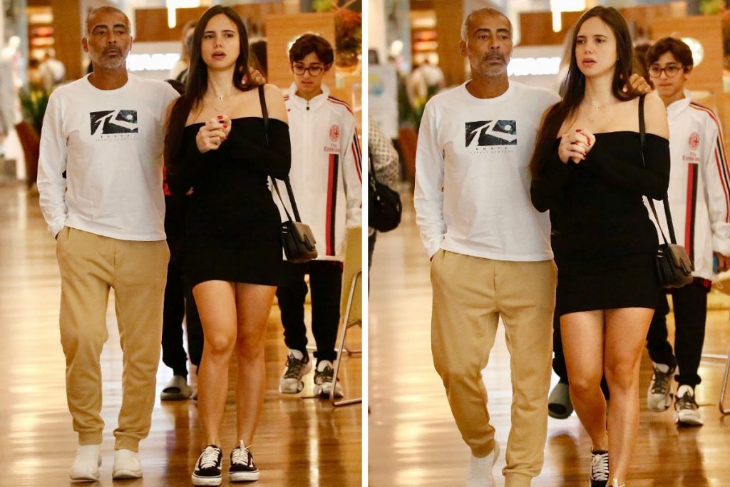 Romário e namorada em shopping na Barra da Tijuca