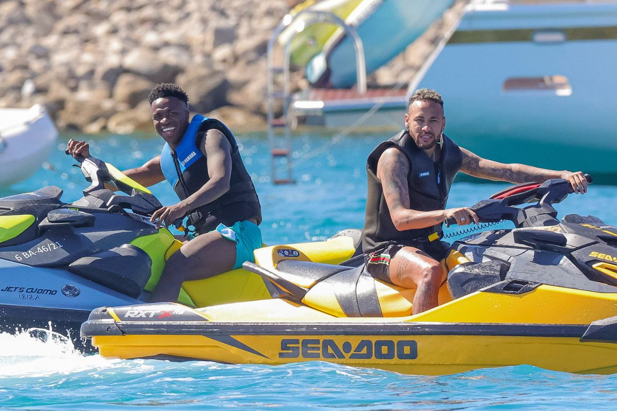 Neymar e Vini Jr em Ibiza
