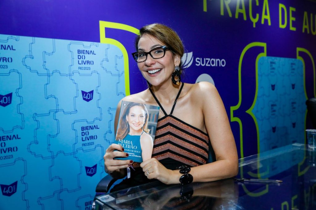 maria beltrao na bienal do livro