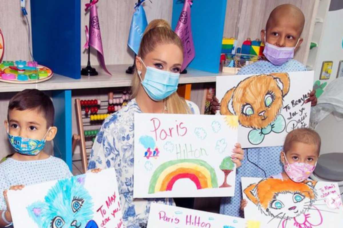 Paris Hilton em hospital no México
