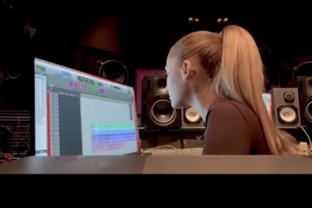 Ariana Grande no estúdio