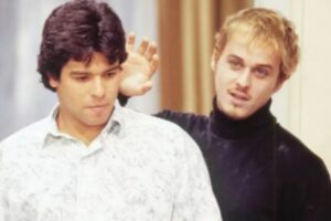 Alexandre (Guilherme Fontes) atormentava Téo (Maurício Mattar)