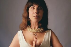 retrato de claudia alencar