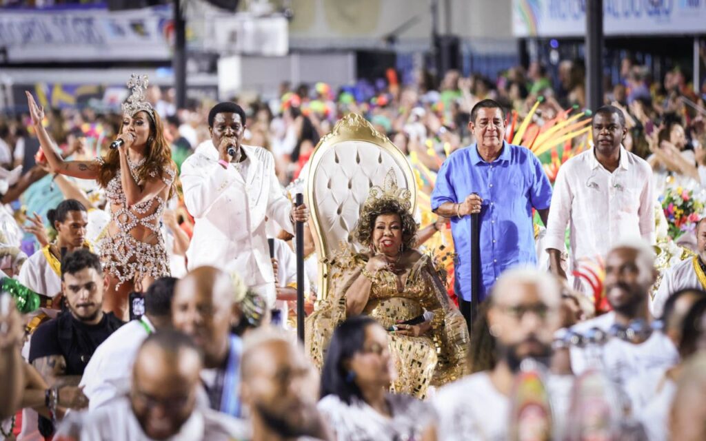 Rio: Anitta, Zeca Pagodinho e Alcione fazem show histórico no Sambódromo