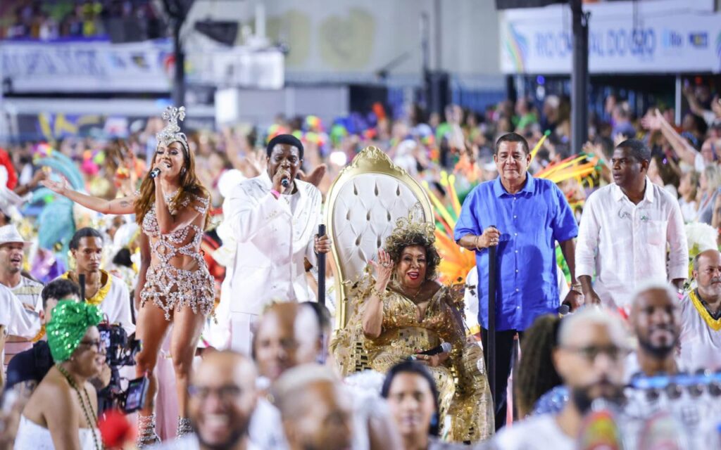 Rio: Anitta, Zeca Pagodinho e Alcione fazem show histórico no Sambódromo