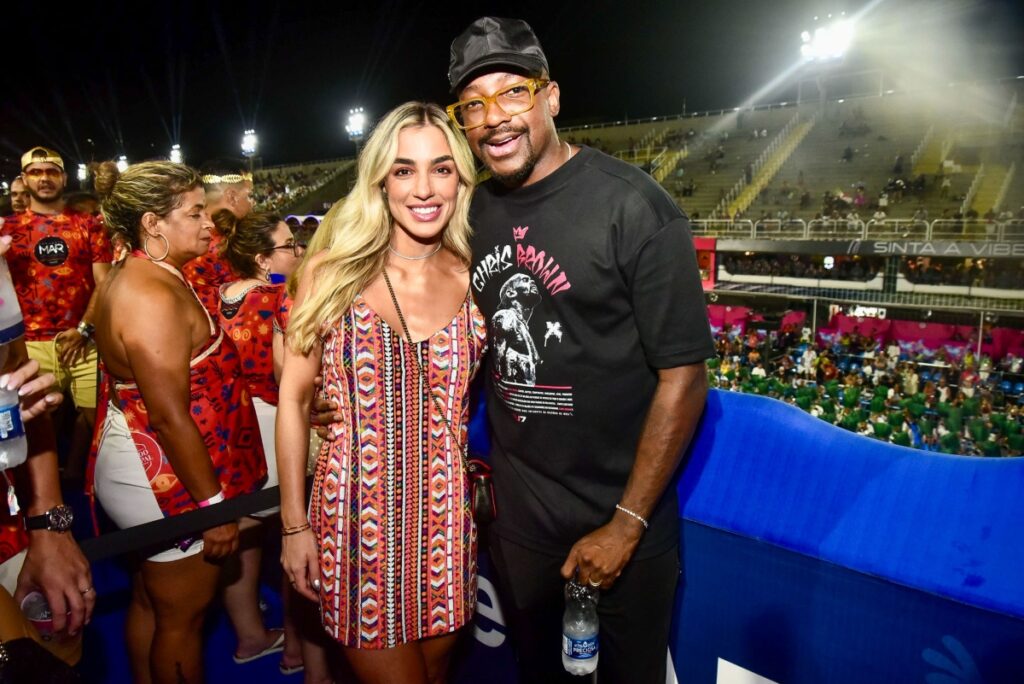 Carnaval RJ - Mumuzinho e Thainá Fernandes no Camarote MAR, na Sapucaí