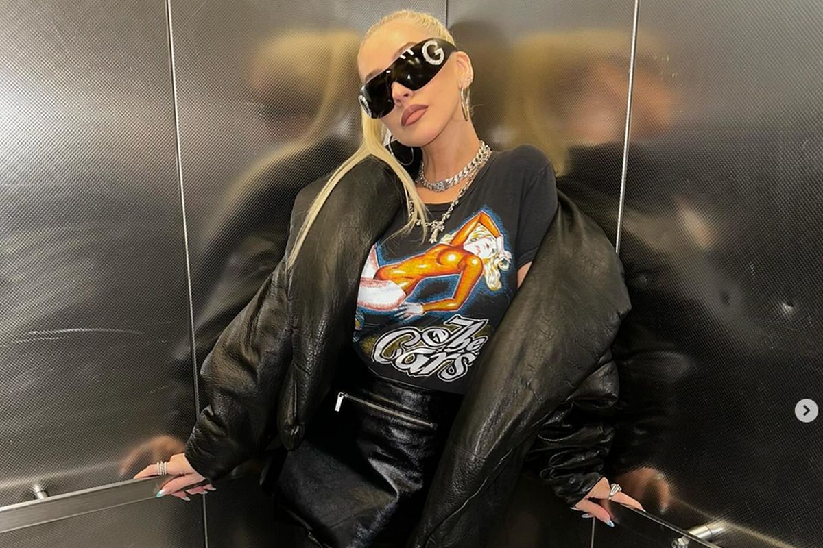 Christina Aguilera no elevador