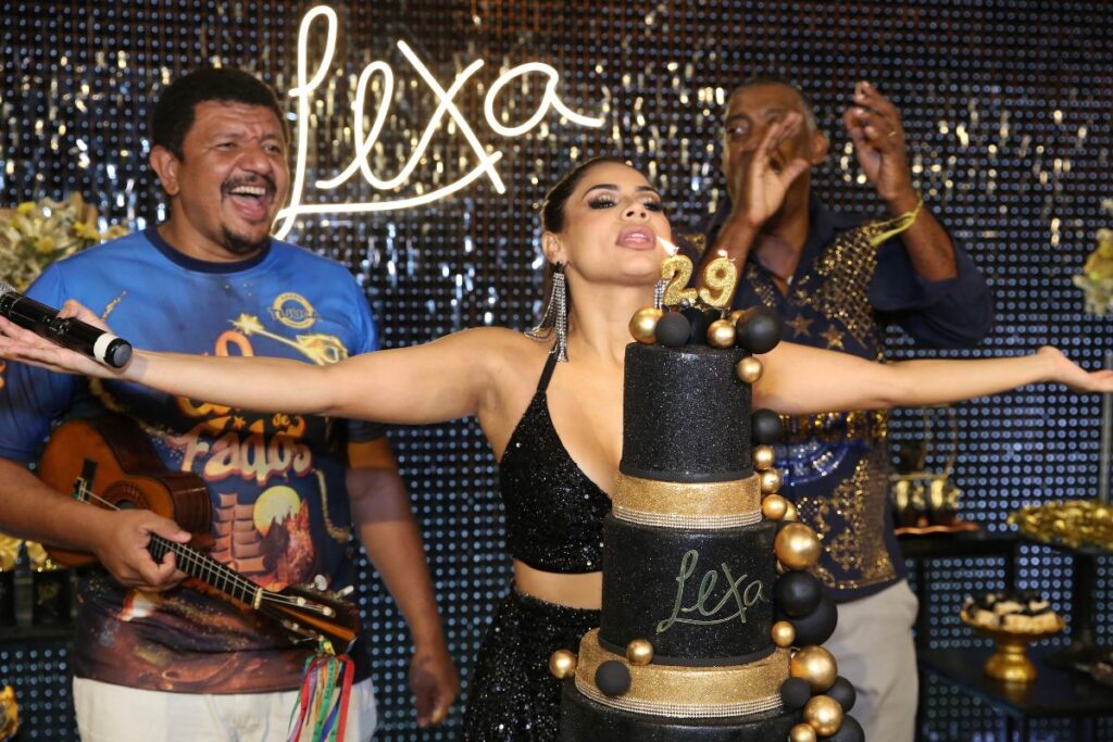 Festa Luxuosa de 29 anos de Lexa