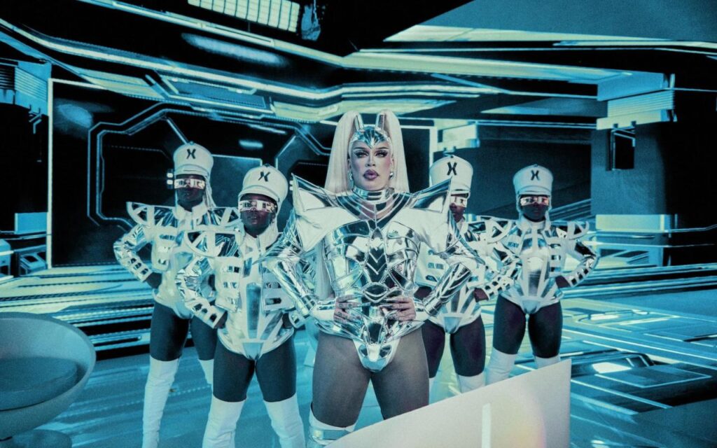 Xuxa vira vilã no novo clipe de Gloria Groove, "Modo Xuxa"
