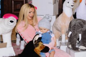 Paris Hilton e o filho Phoenix