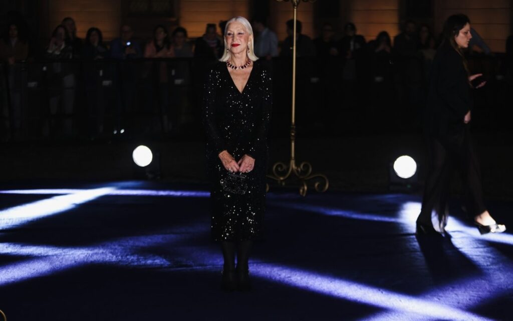 Helen Mirren. na abertura da exposição da Dolce & Gabbana em Milão – Foto: Grosby Group