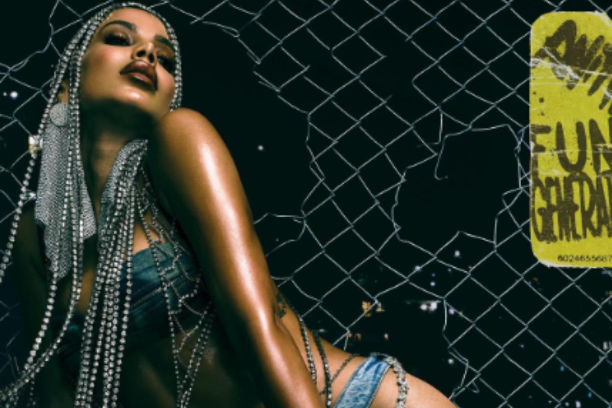 Anitta na capa do "Funk Generation"