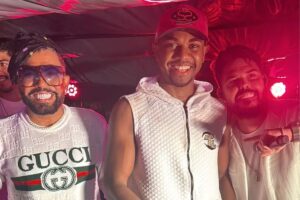 Davi cai em noitada, após suposta separação