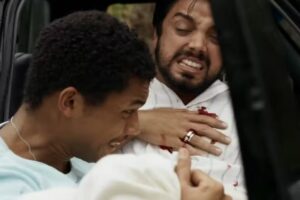 joão pedro (juan paiva) socorrendo josé venâncio (rodrigo imas) em renascer