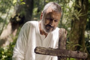 José Inocêncio visita túmulo de Maria Santa