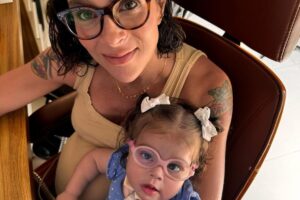 leticia cazarré cm amria guilhermina no colo