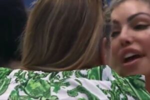 Liziane e Andréia entram em embate