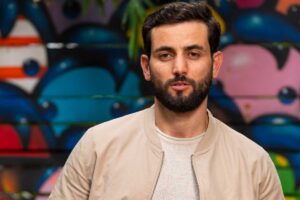 Matteus poSando após final do BBB 24