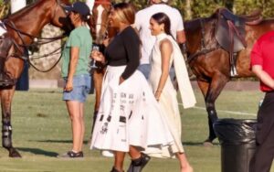 Meghan Markle e Serena Williams – Foto: Grosby Group