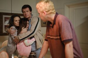 Rodrigo Faro, como Silvio Santos, em cena de filme