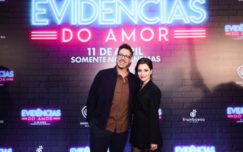 Sandy e Fábio Porchat na pré-estreia de Evidências do Amor