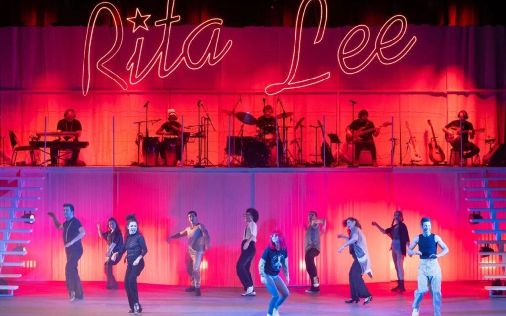 Cena de "Rita Lee — Uma Autobiografia Musical" 