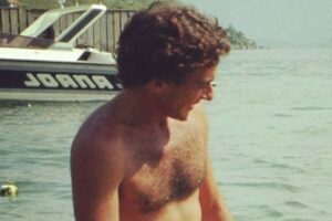 ayrton senna na praia quando era jovem