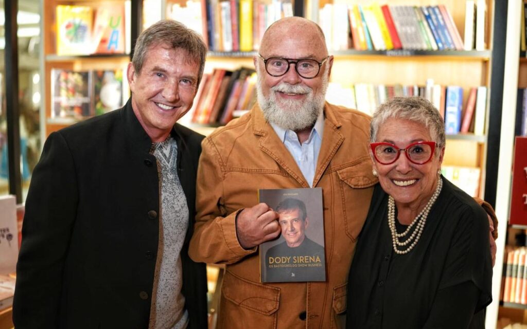 Dody Sirena e Léa Pentedo autografam livro em São Paulo