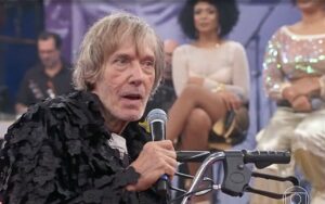 Eduardo Dussek dá aula de superação ao falar de diagnóstico de Parkinson