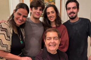 Faustão, mulher e filhos