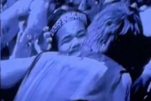 louis tomlinson abraçando fã cega em show de curitiba