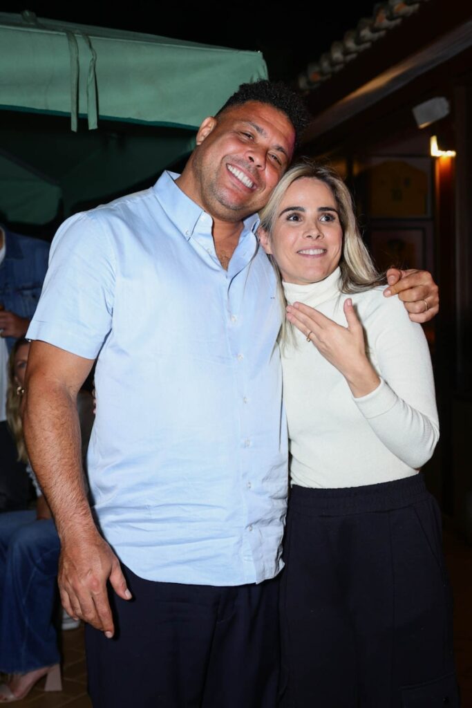 Wanessa e Ronaldo na festa de Luciana Cardoso