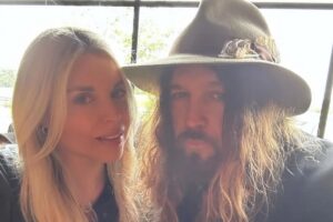 Billy Ray Cyrus e sua esposa Firerose